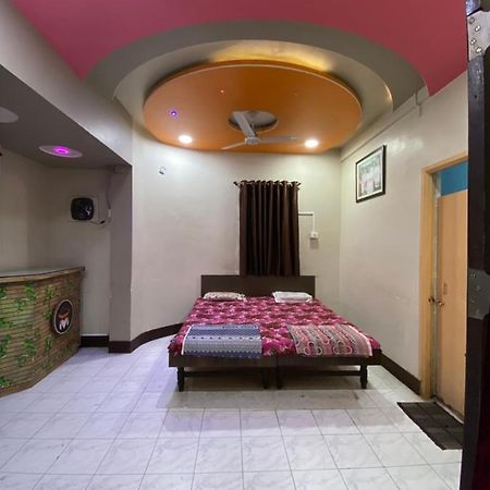Muktai Lodge Solāpur Exterior foto