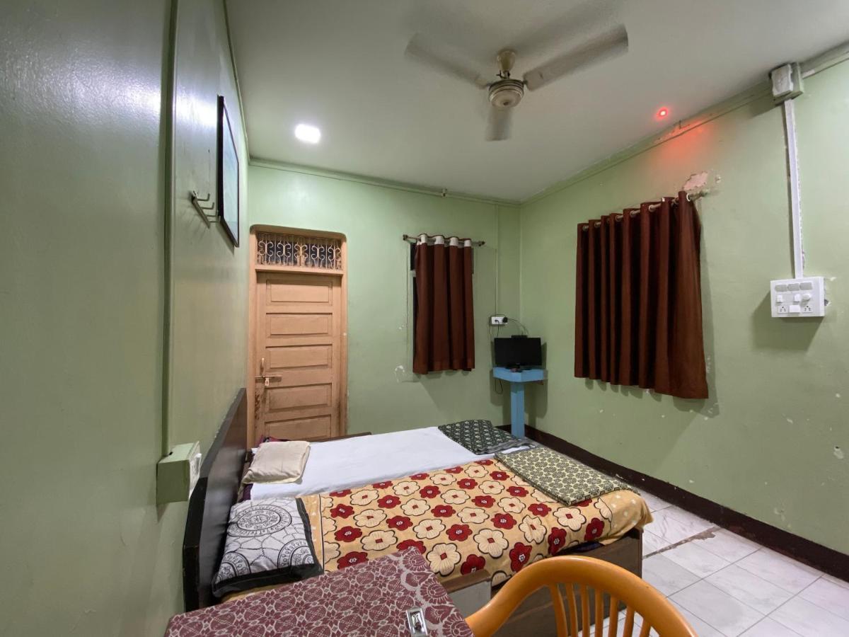 Muktai Lodge Solāpur Exterior foto